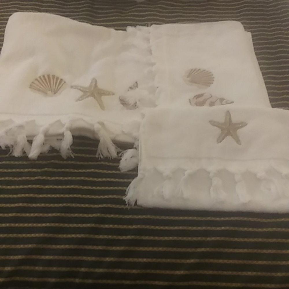 Set Avanti Sea Shell And Star Fish Fringed Towel Set